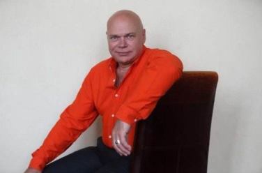 Контрабас-кроссовер-шоу